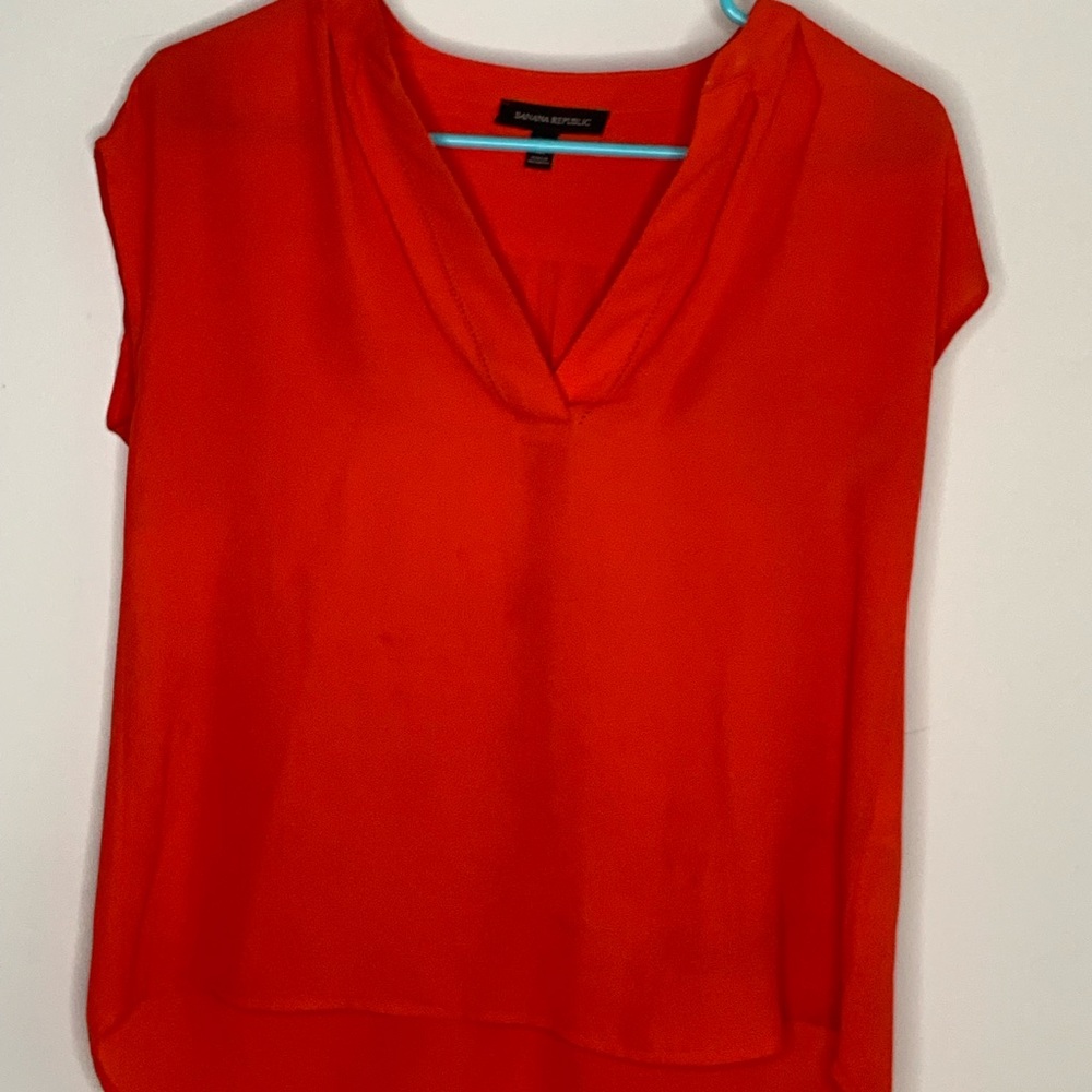LIGHTLY worn! Classic silk top ❤️